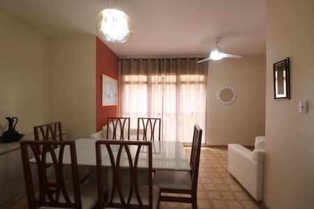 Sala de apartamento para alugar com 3 quartos, 76m² em Jardim Belmar, Guarujá