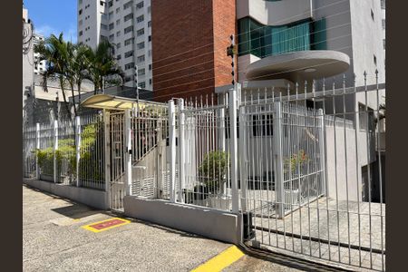 Apartamento para alugar com 100m², 2 quartos e 1 vagaFachada