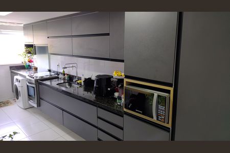 Apartamento à venda com 206m², 4 quartos e 2 vagasCozinha