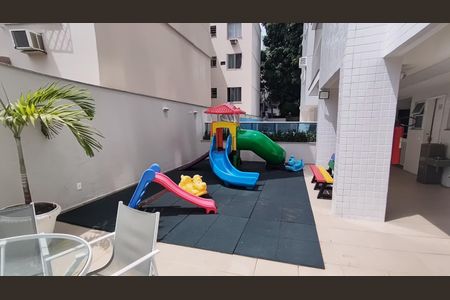 Apartamento à venda com 206m², 4 quartos e 2 vagasÁrea comum - Playground