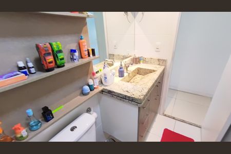 Apartamento à venda com 206m², 4 quartos e 2 vagasBanheiro Social