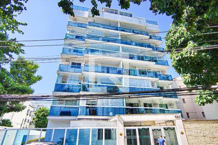 Apartamento à venda com 206m², 4 quartos e 2 vagasFachada