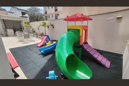 Apartamento à venda com 206m², 4 quartos e 2 vagasÁrea comum - Playground