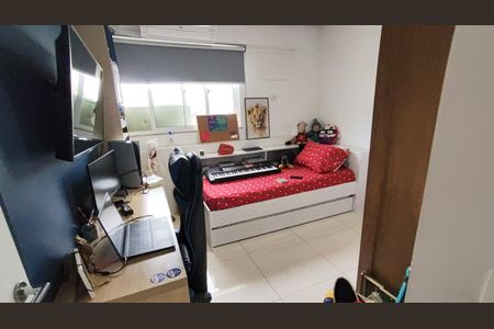 Apartamento à venda com 206m², 4 quartos e 2 vagasQuarto 1