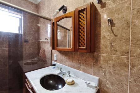 Casa à venda com 445m², 5 quartos e 5 vagasBanheiro Suíte