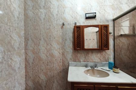 Casa à venda com 445m², 5 quartos e 5 vagasBanheiro Suíte 3