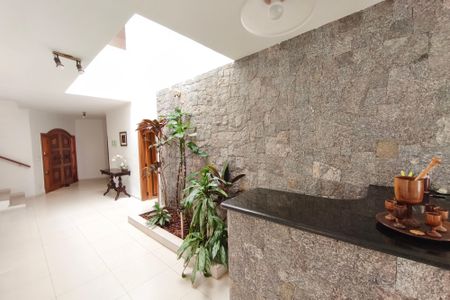 Casa à venda com 445m², 5 quartos e 5 vagasHall de entrada