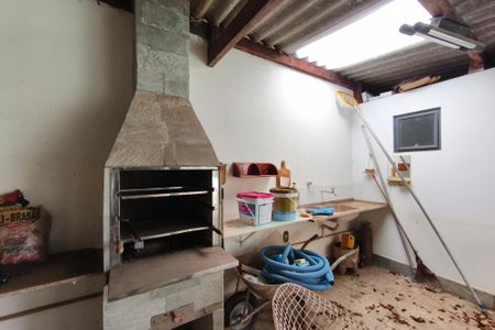 Casa à venda com 445m², 5 quartos e 5 vagasQuintal - Área gourmet