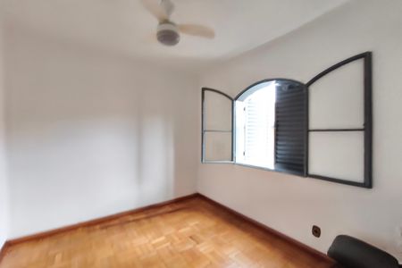 Casa à venda com 445m², 5 quartos e 5 vagasQuarto Suíte 4