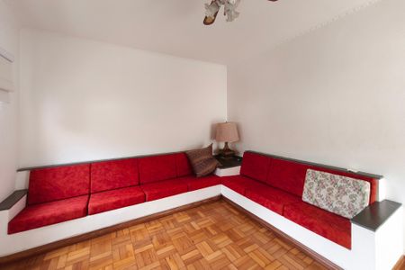 Casa à venda com 445m², 5 quartos e 5 vagasSala de Estar