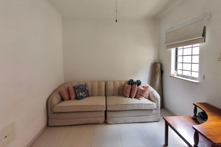 Casa à venda com 445m², 5 quartos e 5 vagasSala de Estar 2