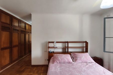 Casa à venda com 445m², 5 quartos e 5 vagasQuarto Suíte 5