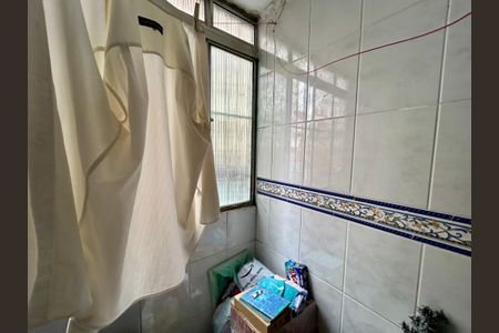 Apartamento à venda com 64m², 2 quartos e 1 vagaÁrea de Serviço