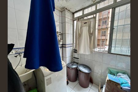 Apartamento à venda com 64m², 2 quartos e 1 vagaÁrea de Serviço