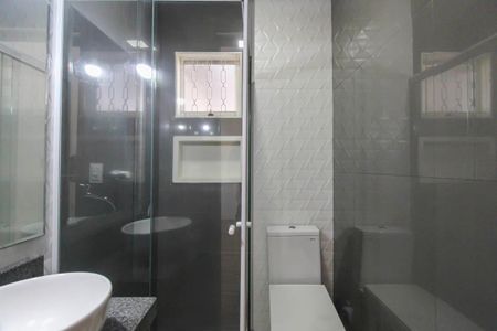 Casa à venda com 100m², 3 quartos e 2 vagasBanheiro da Suíte