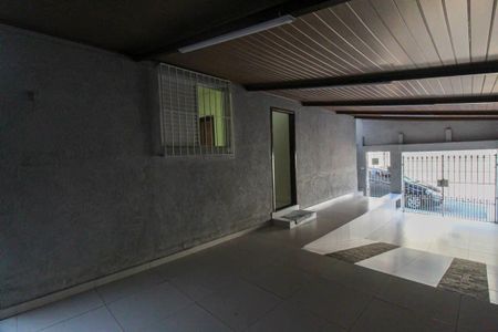 Casa à venda com 100m², 3 quartos e 2 vagasGaragem