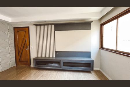 Apartamento para alugar com 80m², 2 quartos e 1 vagaSala