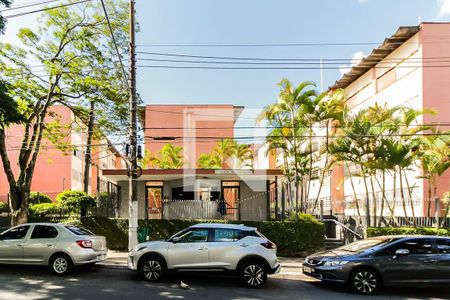 Apartamento para alugar com 80m², 2 quartos e 1 vagaFachada