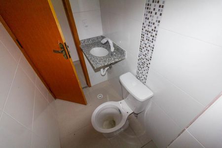 Apartamento à venda com 29m², 2 quartos e sem vaga Apartamento à venda com 29m², 2 quartos e sem vagaBanheiro Social