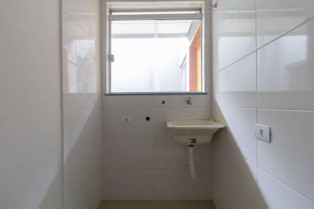 Apartamento à venda com 29m², 2 quartos e sem vaga Apartamento à venda com 29m², 2 quartos e sem vagaCozinha e Área de Serviço