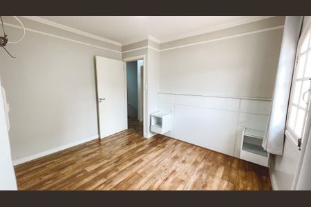 Casa à venda com 100m², 2 quartos e 2 vagasSuíte