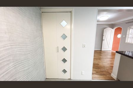 Casa à venda com 100m², 2 quartos e 2 vagasDespensa