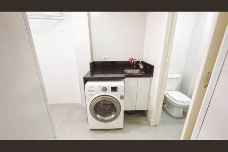 Casa à venda com 100m², 2 quartos e 2 vagasÁrea de Serviço