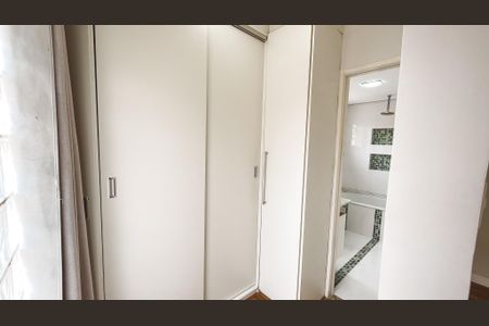 Casa à venda com 100m², 2 quartos e 2 vagasSuíte