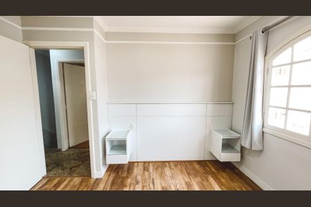 Casa à venda com 100m², 2 quartos e 2 vagasSuíte