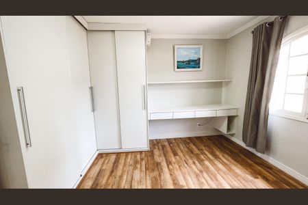 Casa à venda com 100m², 2 quartos e 2 vagasQuarto