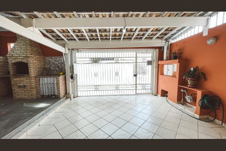 Casa à venda com 100m², 2 quartos e 2 vagasGaragem