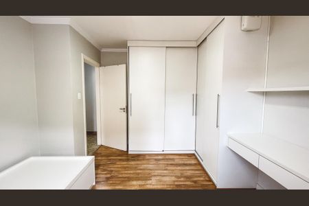 Casa à venda com 100m², 2 quartos e 2 vagasQuarto