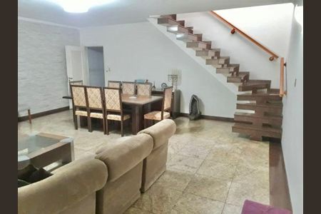 Foto 03 de casa à venda com 4 quartos, 284m² em Vila Graciosa, São Paulo