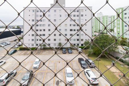 Vista do Quarto 1 de apartamento para alugar com 2 quartos, 52m² em Xaxim, Curitiba