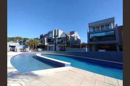 Casa de condomínio à venda com 241m², 3 quartos e 3 vagasÁrea comum - Piscina