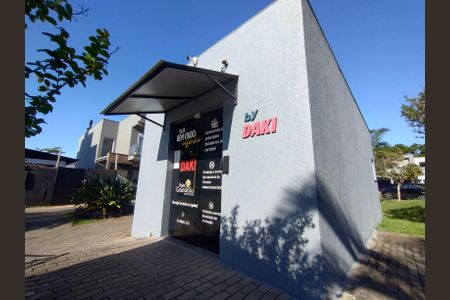 Casa de condomínio à venda com 241m², 3 quartos e 3 vagasÁrea comum - Mercado