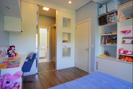 Casa de condomínio à venda com 241m², 3 quartos e 3 vagasSuíte 2