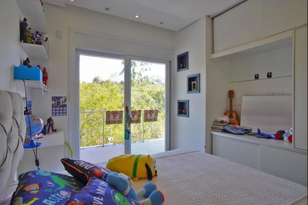 Casa de condomínio à venda com 241m², 3 quartos e 3 vagasSuíte 3