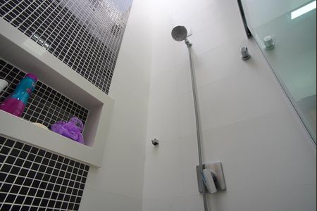 Casa de condomínio à venda com 241m², 3 quartos e 3 vagasBanheiro da Suíte 2