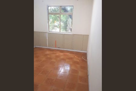 Sala de apartamento à venda com 3 quartos, 80m² em Del Castilho, Rio de Janeiro
