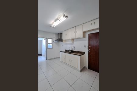 Apartamento à venda com 112m², 3 quartos e 1 vaga Apartamento à venda com 112m², 3 quartos e 1 vagaCozinha