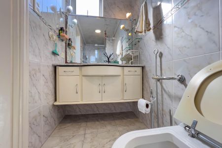 Apartamento à venda com 112m², 3 quartos e 1 vagaBanheiro do quarto 1