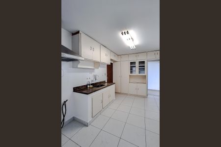 Apartamento à venda com 112m², 3 quartos e 1 vaga Apartamento à venda com 112m², 3 quartos e 1 vagaCozinha