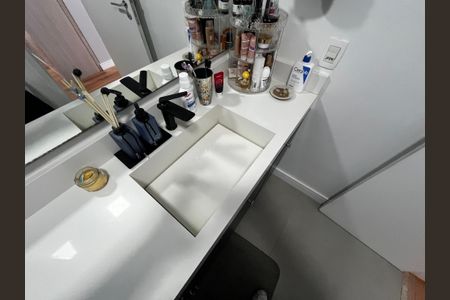 Apartamento à venda com 121m², 3 quartos e 2 vagas Apartamento à venda com 121m², 3 quartos e 2 vagasBanheiro da Suíte