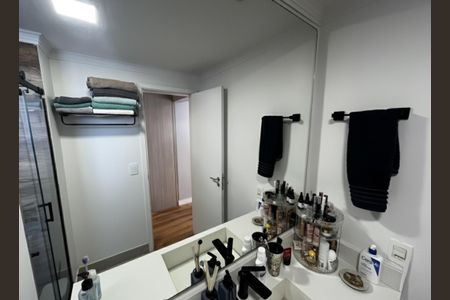 Apartamento à venda com 121m², 3 quartos e 2 vagas Apartamento à venda com 121m², 3 quartos e 2 vagasBanheiro da Suíte