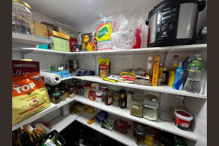 Apartamento à venda com 121m², 3 quartos e 2 vagas Apartamento à venda com 121m², 3 quartos e 2 vagasDispensa