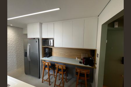 Apartamento à venda com 121m², 3 quartos e 2 vagas Apartamento à venda com 121m², 3 quartos e 2 vagasCozinha