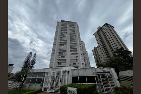 Apartamento à venda com 121m², 3 quartos e 2 vagas Apartamento à venda com 121m², 3 quartos e 2 vagasFachada
