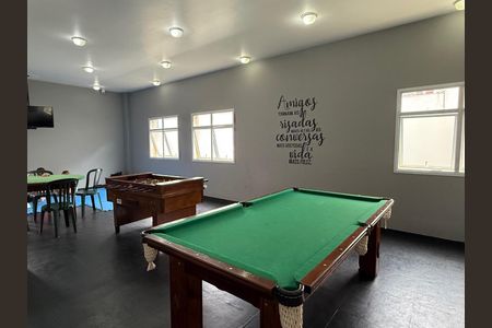 Casa à venda com 205m², 3 quartos e 2 vagas