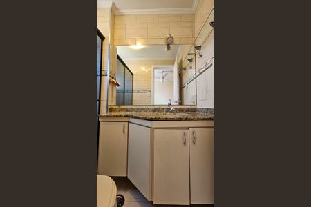 Casa à venda com 205m², 3 quartos e 2 vagas Casa à venda com 205m², 3 quartos e 2 vagasBanheiro da Suíte 2